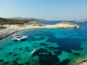 Best Anchorages in the Cyclades Greece