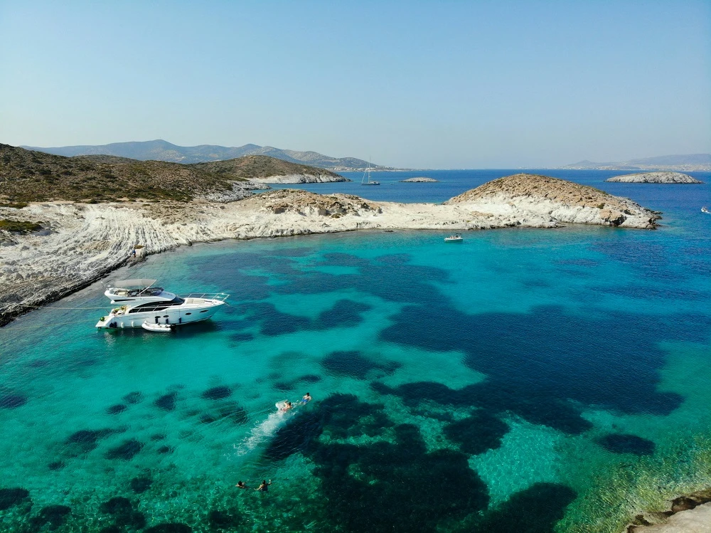 Best Anchorages in the Cyclades Greece
